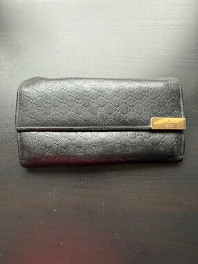 Gucci Black Embossed Leather Continental Wallet with Gold Plaque